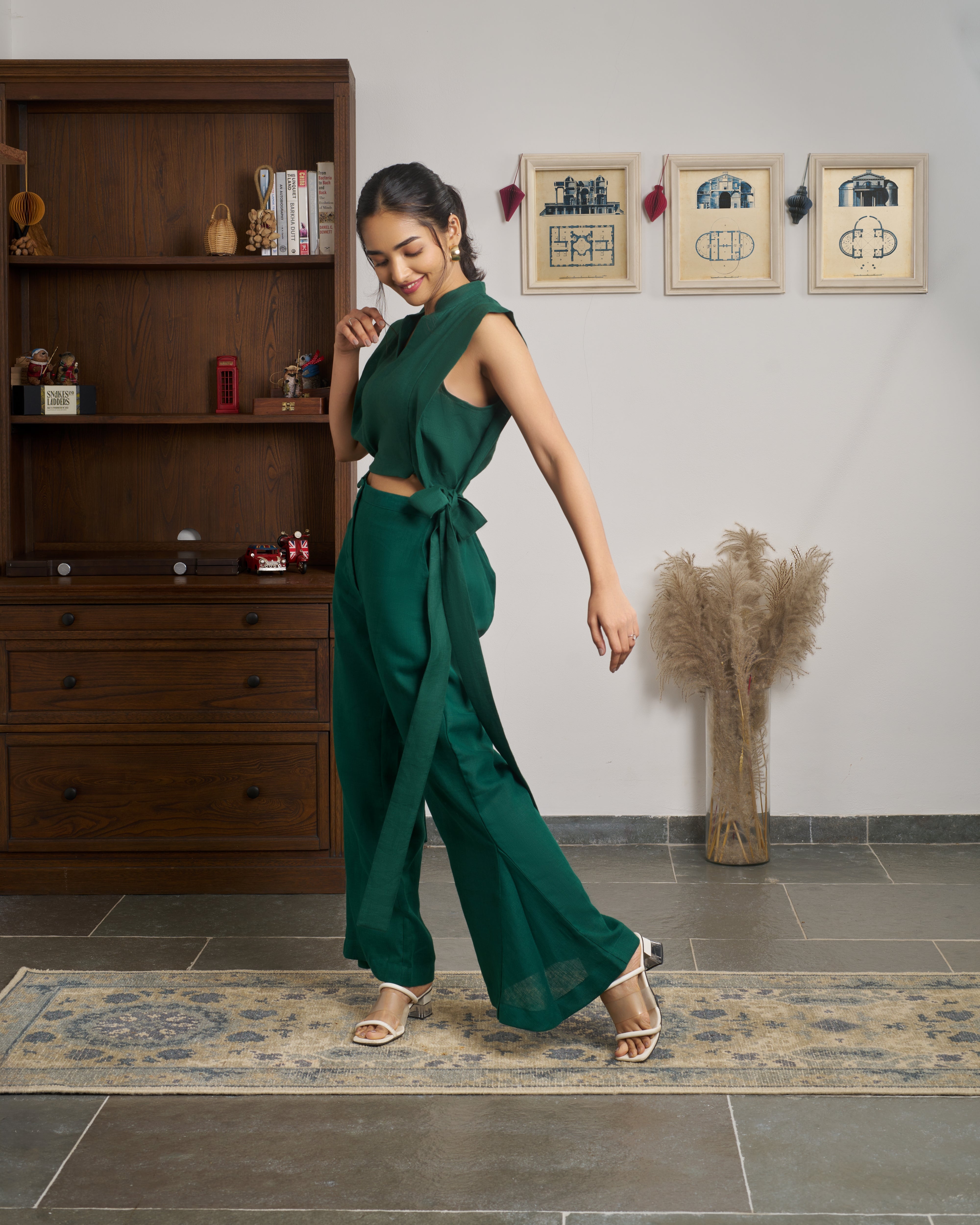 Woman wearing a green outfit. minimalist clothing brands India,
everyday sustainable fashion India